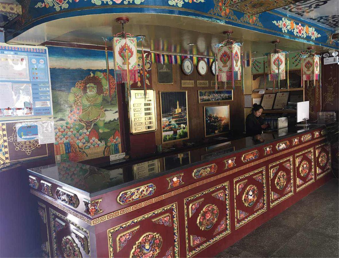 Overseas Tibetan Hotel Xiahe Extérieur photo